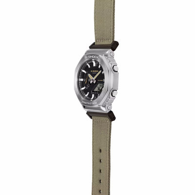 Orologio G-Shock GM-2100C-5AER cinturino tessuto khaki