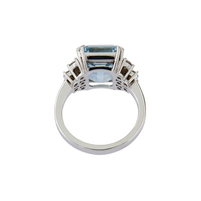 Anello acquamarina naturale ottagonale ct 6,58 e brillanti ct 0,50