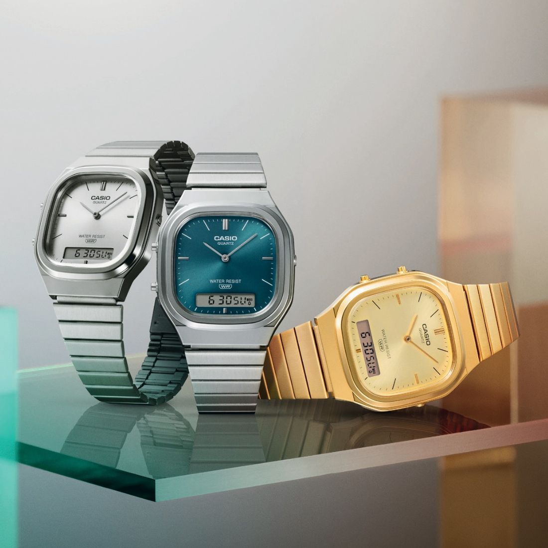 Casio vintage AQ-240E-7AEF quadrante silver sunray