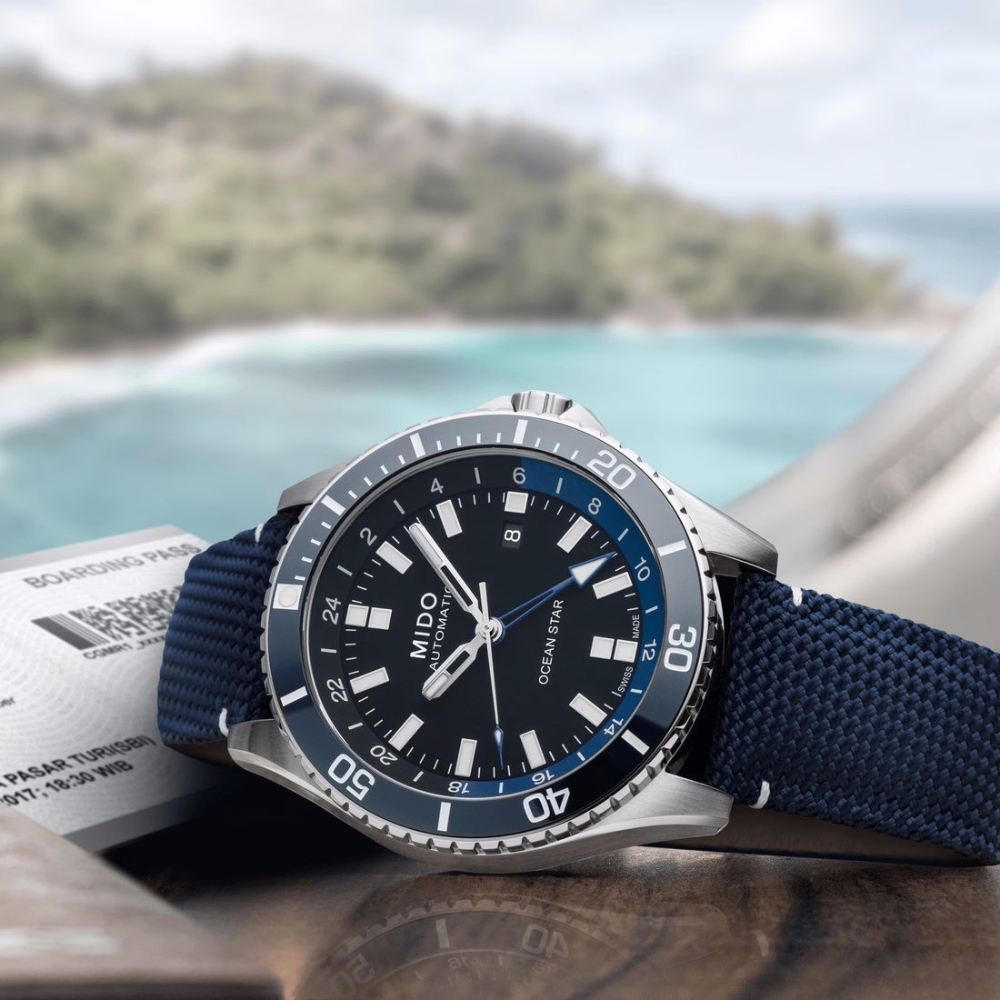 Orologio Mido Ocean Star GMT blu cinturino canvas