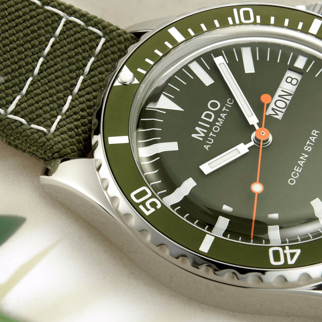 Orologio Mido Ocean Star Tribute verde militare canvas